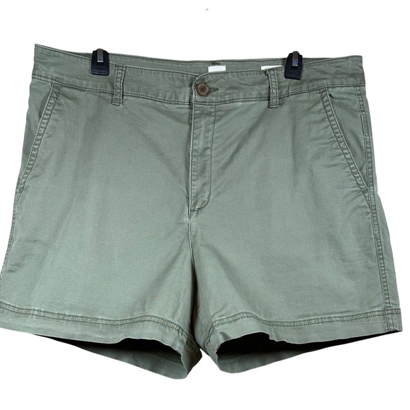 GAP 5" Women's High Rise Girlfriend Khaki Shorts, Plus Size 18, Lot of 4 - Picture 14 of 15